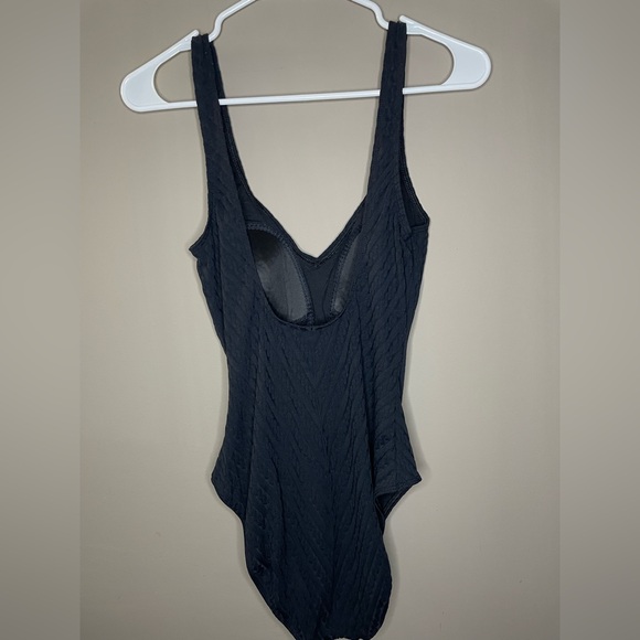 Lauren Ralph Lauren Black White Cable Knit One Piece Swimsuit size 14 - Picture 4 of 5